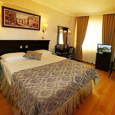 Laleli Gonen Otel 3*